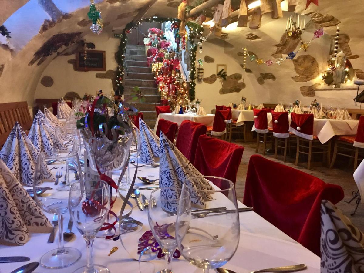 Landgasthaus "Zum Engel" Neuleiningen Luaran gambar