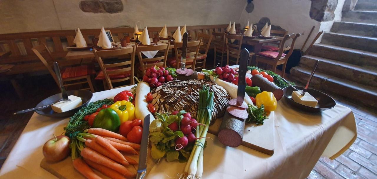 Landgasthaus "Zum Engel" Neuleiningen Luaran gambar